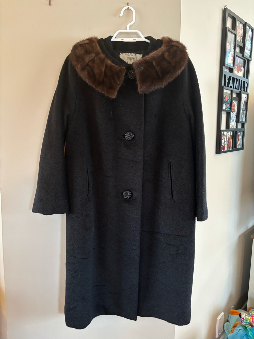 Vintage Millers Black Wool Coat with Brown Mink Fur Collar – Mid Length